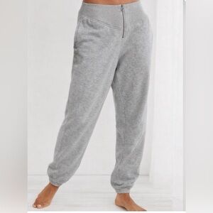 Aerie Light Gray Zip-Front  Sweatpants/ Joggers Size XS